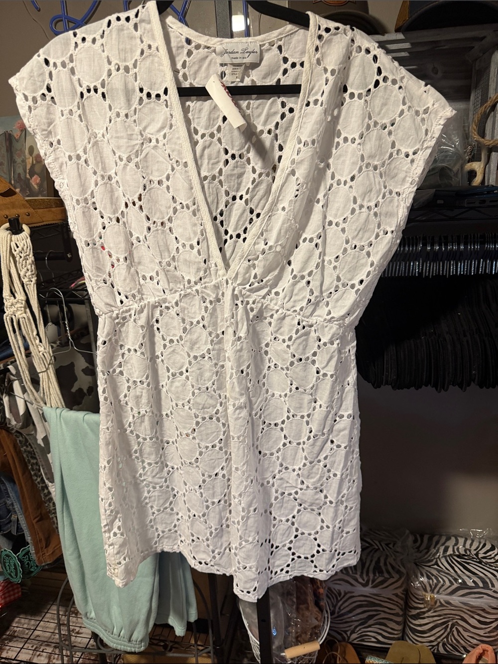 Jordan Taylor White Eyelet V-Neck Swim Cover-Up Tunic